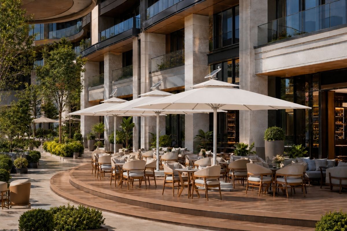 Ankara Otel Şemsiyesi | Çankaya 5 Yıldızlı Otel Terası Uygulaması Ankara otel şemsiyesi uygulaması ile Çankaya’da 5 yıldızlı lüks otel terası