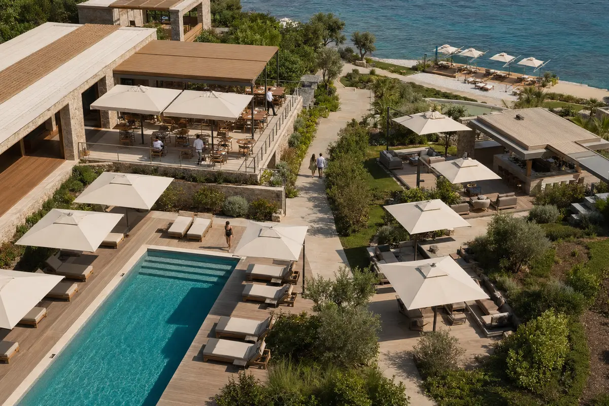Otel ve resort alanında havuz, restaurant ve lounge bölgelerine göre planlanmış profesyonel şemsiyeler